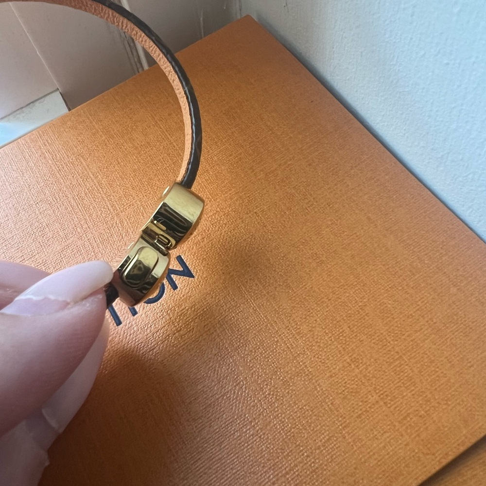 LOUIS VUITTON Historic mini monogram bracelet sz 17 - Picture 5 of 7